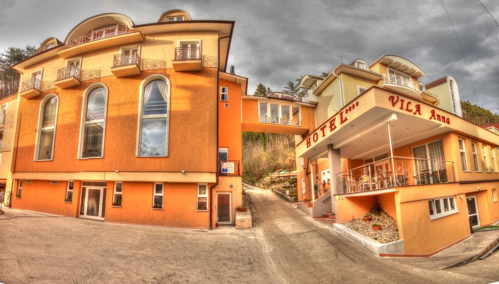 Hotel Vila Anna Trenčianske Teplice Buitenkant foto